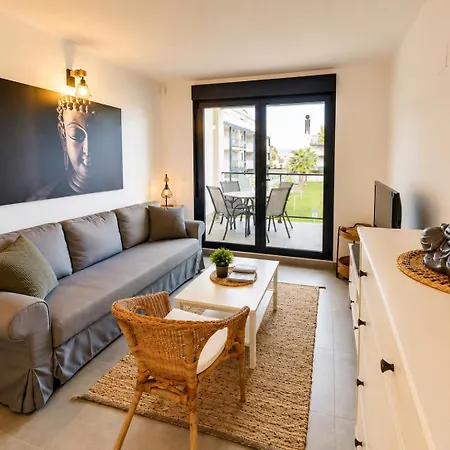 Cozy Zen Ideal For Couples By Edeal Homes *