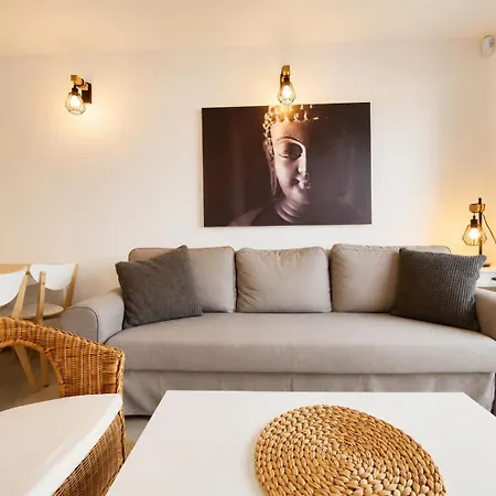 Cozy Zen Ideal For Couples By Edeal Homes Appartamento